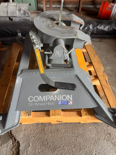 USED B&W 25K Companion OEM 5th Wheel Hitch RVK3600