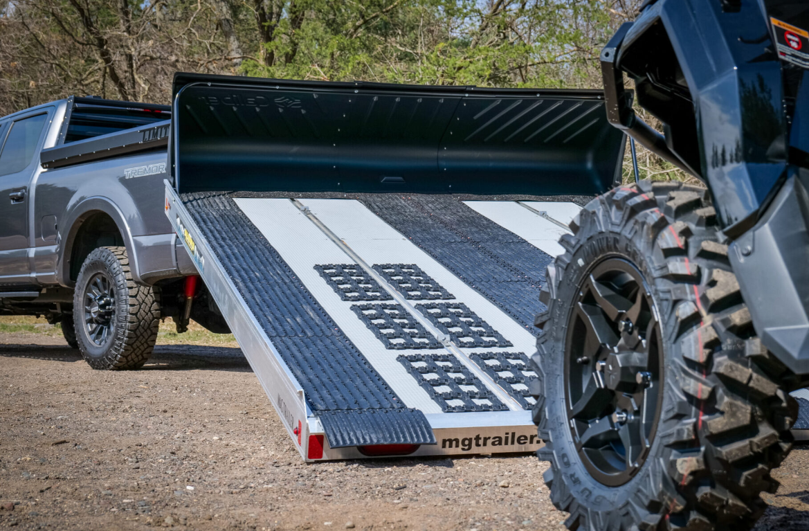 Caliber Poly Shield III Slush & Rock Shield 13401